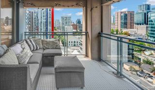 Photo 4: 1801 183 KEEFER Place in Vancouver: Downtown VW Condo for sale (Vancouver West)  : MLS®# R2873023