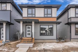 Photo 1: 174 Leskiw Lane in Saskatoon: Rosewood Residential for sale : MLS®# SK965842