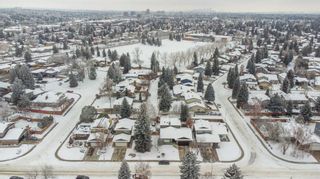 Photo 10: 432 129 Avenue SE in Calgary: Lake Bonavista Detached for sale : MLS®# A2106921