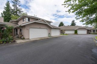 Photo 1: 166 15501 89A Avenue in Surrey: Fleetwood Tynehead Townhouse for sale in "Avondale" : MLS®# R2469254