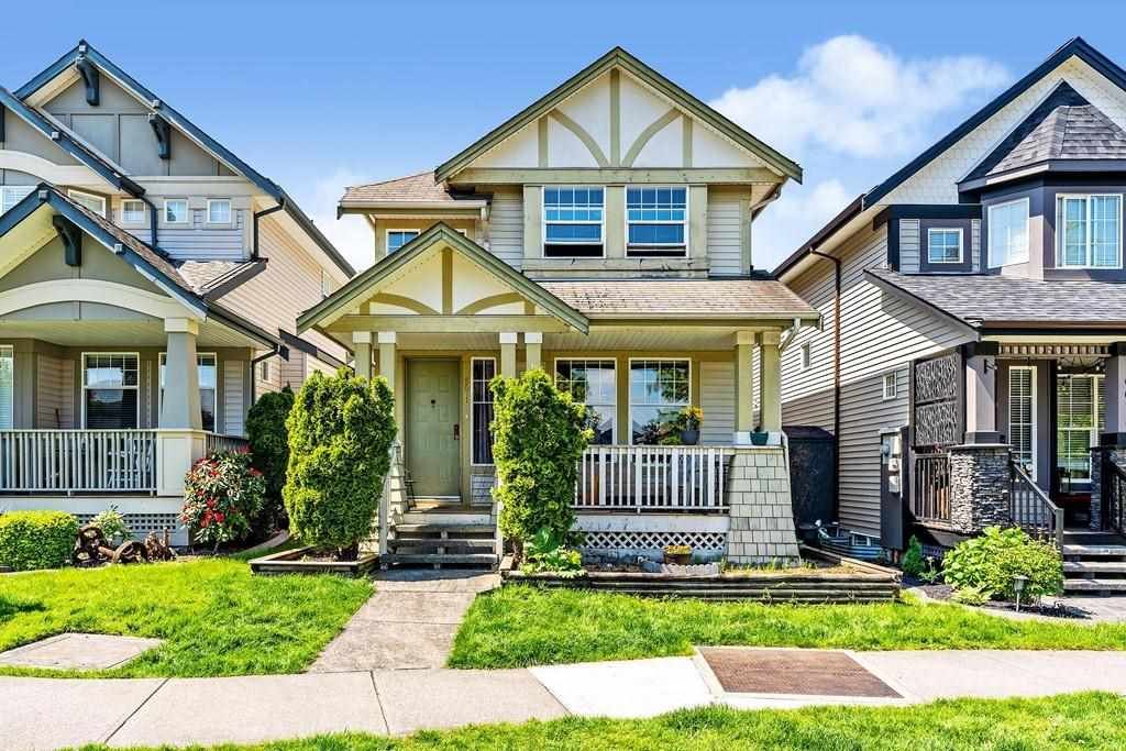 Main Photo: 6671 184A Street in Surrey: Cloverdale BC House for sale (Cloverdale)  : MLS®# R2583258