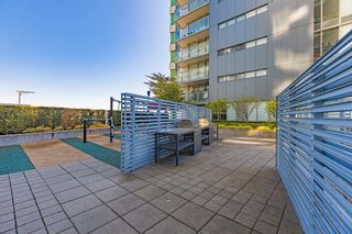Photo 15: 2404 488 SW MARINE Drive in Vancouver: Marpole Condo for sale in "MARINE GATEWAY NORTH TOWER" (Vancouver West)  : MLS®# R2877976