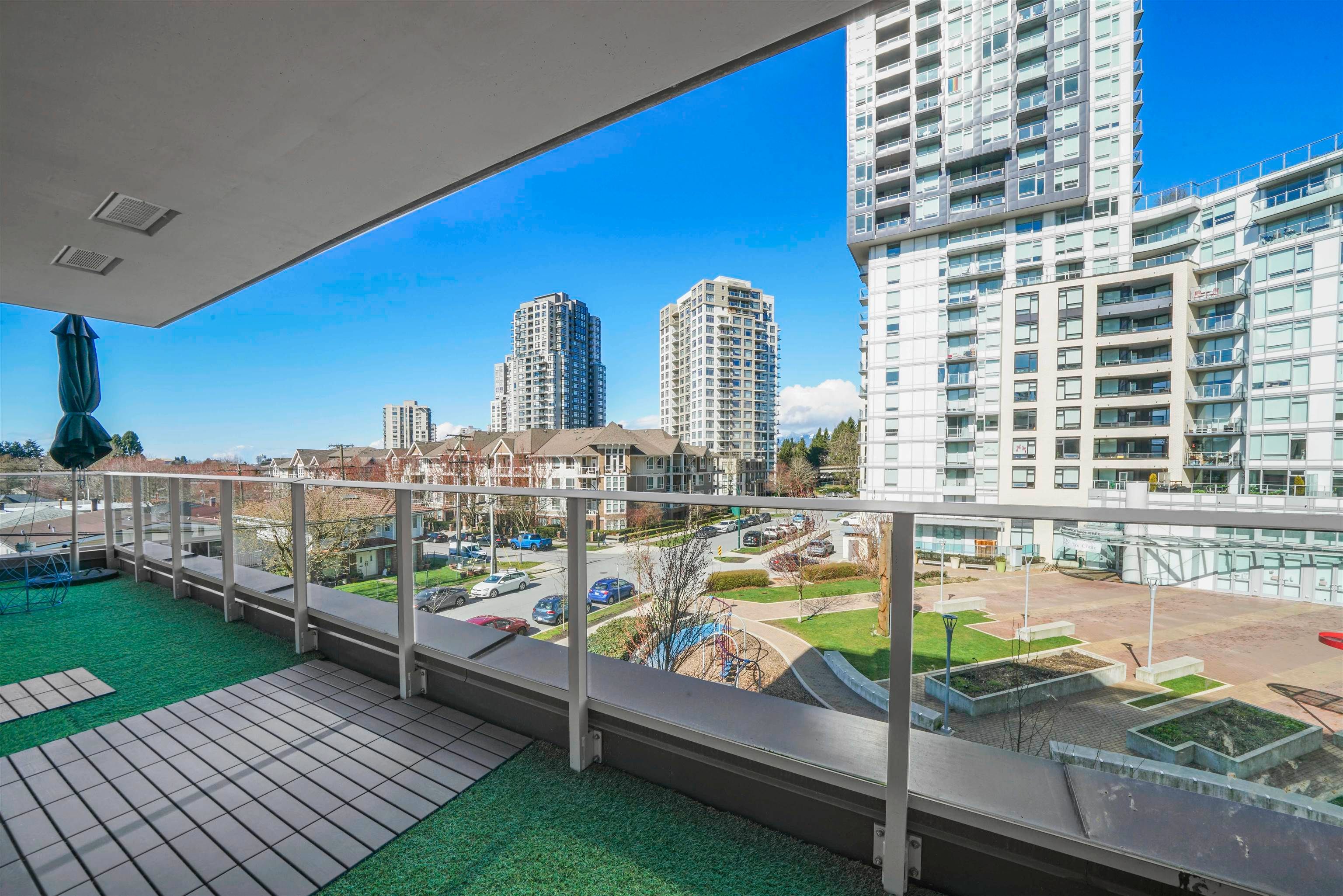 Main Photo: 310 5598 ORMIDALE Street in Vancouver: Collingwood VE Condo for sale (Vancouver East)  : MLS®# R2674107