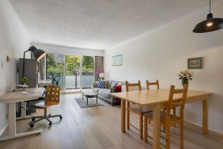 Photo 1: 205 2255 YORK Avenue in Vancouver: Kitsilano Condo for sale in "THE BEACH HOUSE" (Vancouver West)  : MLS®# R2880465