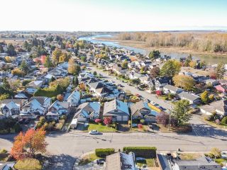 Photo 1: 4641 46A Street in Delta: Port Guichon House for sale (Ladner)  : MLS®# R2737056