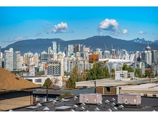 Photo 5: 306 55 E 10TH Avenue in Vancouver: Mount Pleasant VE Condo for sale in "Abbey Lane" (Vancouver East)  : MLS®# R2491184