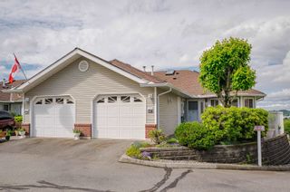 Main Photo: 47 1973 WINFIELD Drive in Abbotsford: Abbotsford East Townhouse for sale in "Belmont Ridge" : MLS®# R2745778