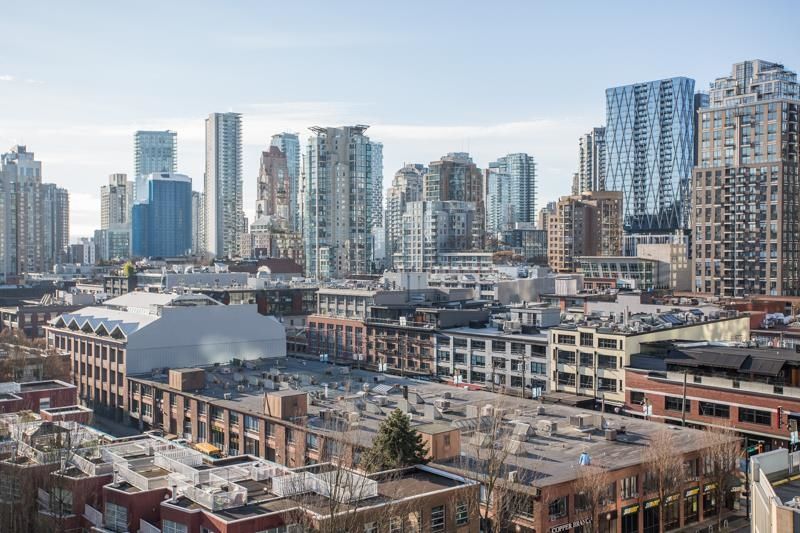 Main Photo: 1104 950 CAMBIE Street in Vancouver: Yaletown Condo for sale in "Pacific Place Landmark One" (Vancouver West)  : MLS®# R2647713