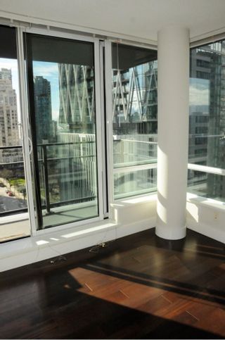 Photo 2: 1203 1088 RICHARDS Street in Vancouver: Yaletown Condo for sale in "Richards Living" (Vancouver West)  : MLS®# R2748365