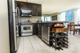 Photo 8: 1108 651 NOOTKA Way in Port Moody: Port Moody Centre Condo for sale in "SAHALEE" : MLS®# R2115064