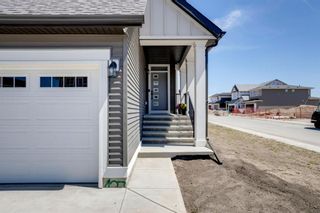 Photo 3: 427 Lawthorn Way SE: Airdrie Detached for sale : MLS®# A1234764