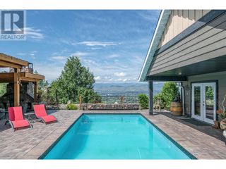 Photo 36: 725 Cypress Drive Mun of Coldstream: Okanagan Shuswap Real Estate Listing: MLS®# 10307926