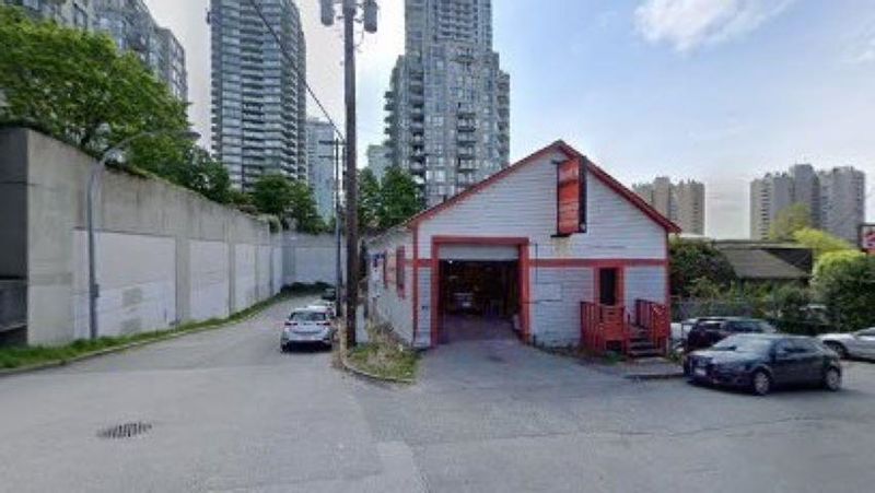 FEATURED LISTING: 920 AGNES Street New Westminster