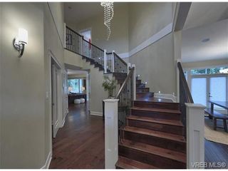 Photo 5: 710 Red Cedar Court in : Hi Western Highlands House for sale (Highlands)  : MLS®# 318998