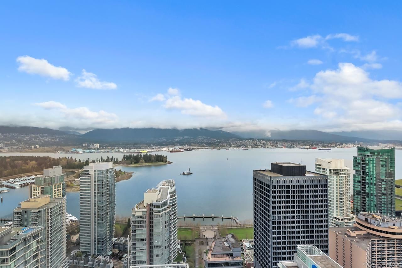 Main Photo: 4203 1189 MELVILLE Street in Vancouver: Coal Harbour Condo for sale in "THE MELVILLE" (Vancouver West)  : MLS®# R2675606
