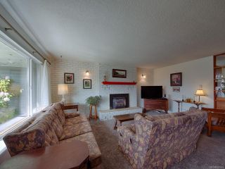 Photo 4: 332 Parkway Rd in CAMPBELL RIVER: CR Willow Point House for sale (Campbell River)  : MLS®# 837514