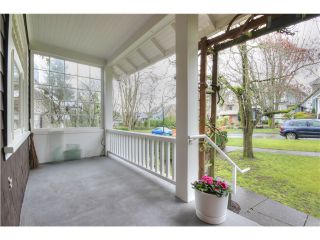 Photo 2: 3843 W 15TH AVE in VANCOUVER: Point Grey House for sale (Vancouver West)  : MLS®# v1105300