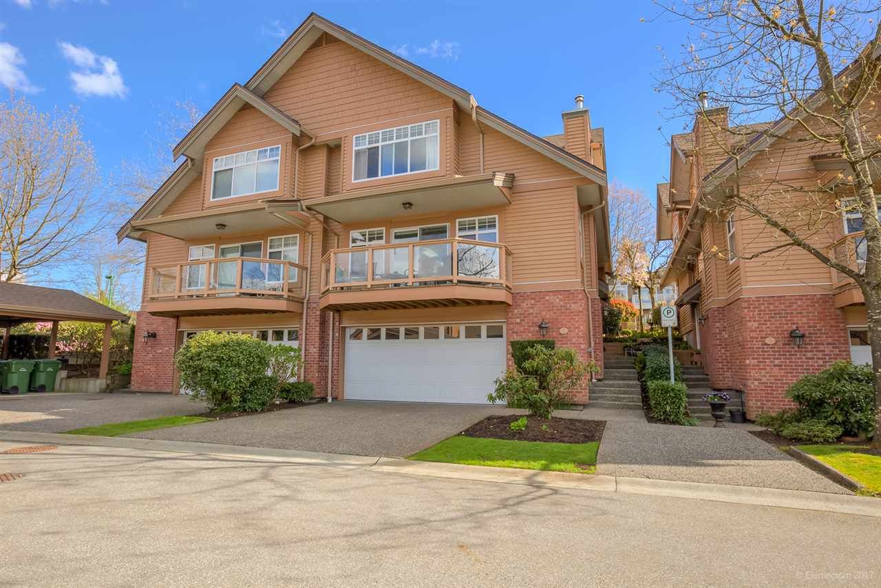 Main Photo: 2 5201 OAKMOUNT Crescent in Burnaby: Oaklands Townhouse for sale in "HARLANDS" (Burnaby South)  : MLS®# R2161248