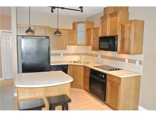 Photo 5: 107 3412 PARKDALE Boulevard NW in Calgary: Parkdale Condo for sale : MLS®# C4043389
