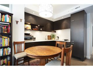 Photo 7: 401 2550 SPRUCE Street in Vancouver: Fairview VW Condo for sale in "SPRUCE" (Vancouver West)  : MLS®# V1032685