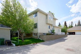 Photo 2: 83 Cedarview Mews SW in Calgary: Cedarbrae Semi Detached (Half Duplex) for sale : MLS®# A2052758