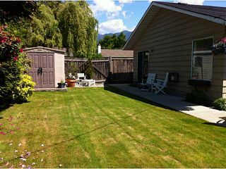 Photo 15: 1397 TATLOW Avenue in North Vancouver: Norgate House for sale in "Norgate" : MLS®# V1068905
