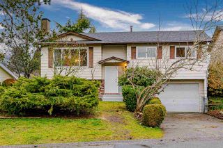 Photo 1: 27575 31B Avenue in Langley: Aldergrove Langley House for sale : MLS®# R2524331
