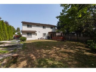 Photo 2: 9433 215A Street in Langley: Walnut Grove House for sale : MLS®# R2293706