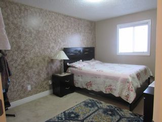 Photo 6: 1580 Mill Woods Road East in Edmonton: House Duplex for sale or rent