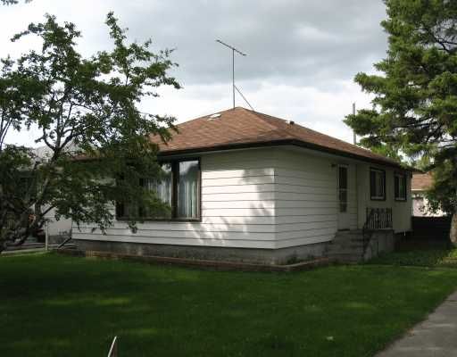 Main Photo: 975 MACHRAY Avenue in WINNIPEG: North End Residential for sale (North West Winnipeg)  : MLS®# 2914872