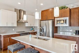 Photo 4: 1703 158 Street in Edmonton: Zone 56 House for sale : MLS®# E4384887