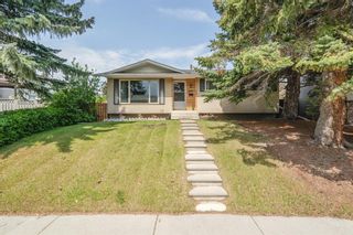 Photo 1: 427 Glamorgan Crescent in Calgary: Glamorgan Detached for sale : MLS®# A1229814
