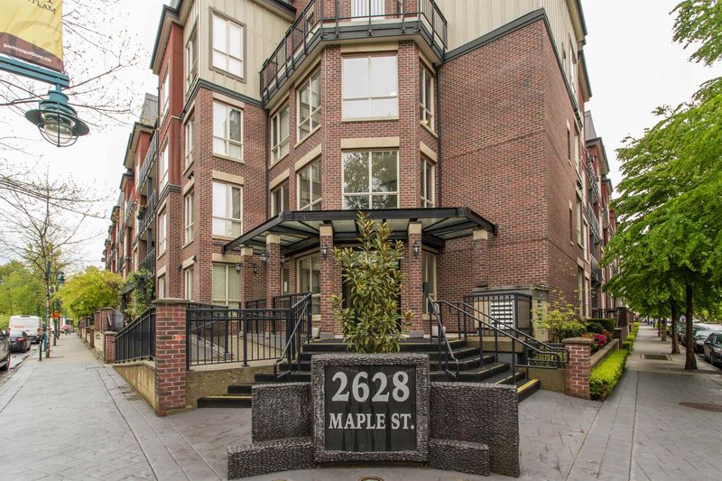 FEATURED LISTING: 204 - 2628 MAPLE Street Port Coquitlam