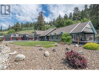 Photo 3: 725 Cypress Drive Mun of Coldstream: Okanagan Shuswap Real Estate Listing: MLS®# 10307926