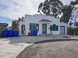 Photo 2: MISSION HILLS House for sale : 4 bedrooms : 3825 Eagle St in San Diego