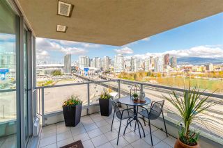 Photo 8: 1206 125 MILROSS Avenue in Vancouver: Mount Pleasant VE Condo for sale in "CREEKSIDE" (Vancouver East)  : MLS®# R2159245