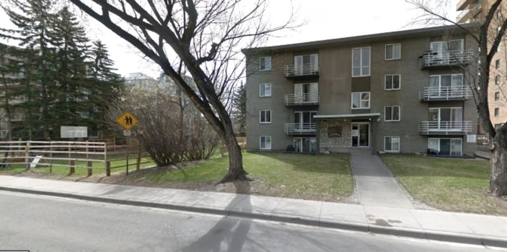Main Photo: 215 25 Avenue SW in Calgary: Mission Multi Family for sale : MLS®# A1179885