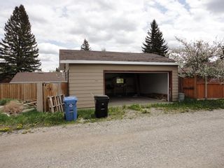 Photo 12: 438 Queensland Place SE in Calgary: Queensland Detached for sale : MLS®# A1222170