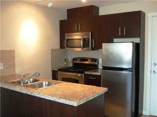 Photo 2: 104 200 KEARY Street in New Westminster: Sapperton Condo for sale in "THE ANVIL" : MLS®# V929488