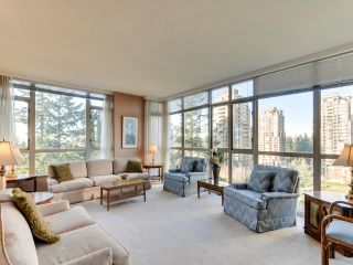 Photo 3: 903 6888 STATION HILL Drive in Burnaby: South Slope Condo for sale in "SAVOY CARLTON" (Burnaby South)  : MLS®# R2336364