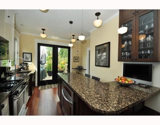 Photo 5: 2819 W 6TH Avenue in Vancouver: Kitsilano House for sale (Vancouver West)  : MLS®# V772144