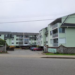 Photo 1: 306 31850 UNION Avenue in Abbotsford: Abbotsford West Condo for sale in "FERNWOOD MANOR" : MLS®# R2879451
