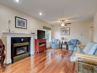Photo 4: 2505 Tanner Rd in Central Saanich: CS Tanner House for sale : MLS®# 918332