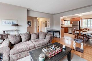 Photo 4: 12 42 Street SW in Calgary: Wildwood Detached for sale : MLS®# A2136557