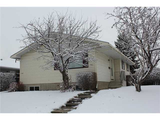 Main Photo: 183 PENMEADOWS Close SE in : Penbrooke Residential Detached Single Family for sale (Calgary)  : MLS®# C3591404