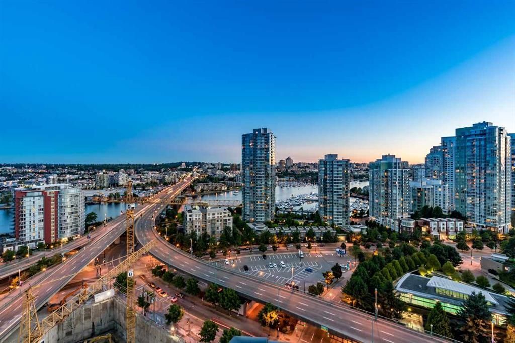 Main Photo: 2602 939 EXPO Boulevard in Vancouver: Yaletown Condo for sale (Vancouver West)  : MLS®# R2709693