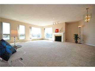 Photo 2: 305 1230 QUAYSIDE Drive in New Westminster: Quay Condo for sale in "TIFFANY SHORES" : MLS®# V1077215