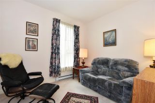 Photo 10: 301 3621 W 26TH Avenue in Vancouver: Dunbar Condo for sale in "DUNBAR HOUSE" (Vancouver West)  : MLS®# R2275235