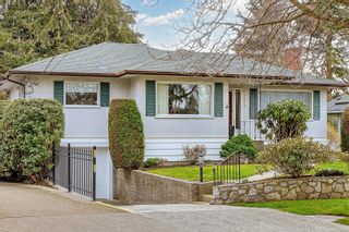 Main Photo: 1863 Gonzales Ave in Victoria: Vi Fairfield East House for sale : MLS®# 955203