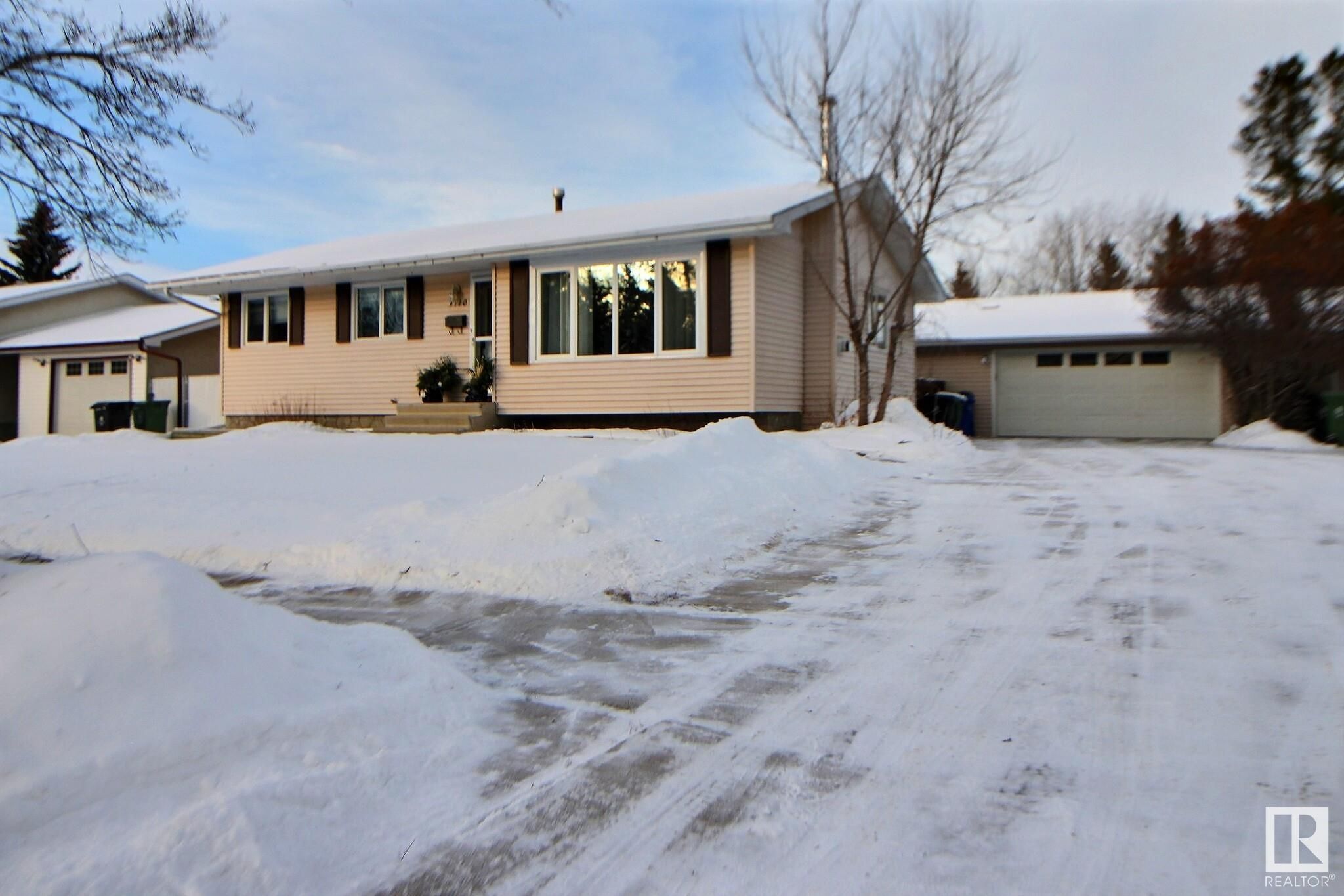 Main Photo: 9110 98 Avenue: Fort Saskatchewan House for sale : MLS®# E4325977